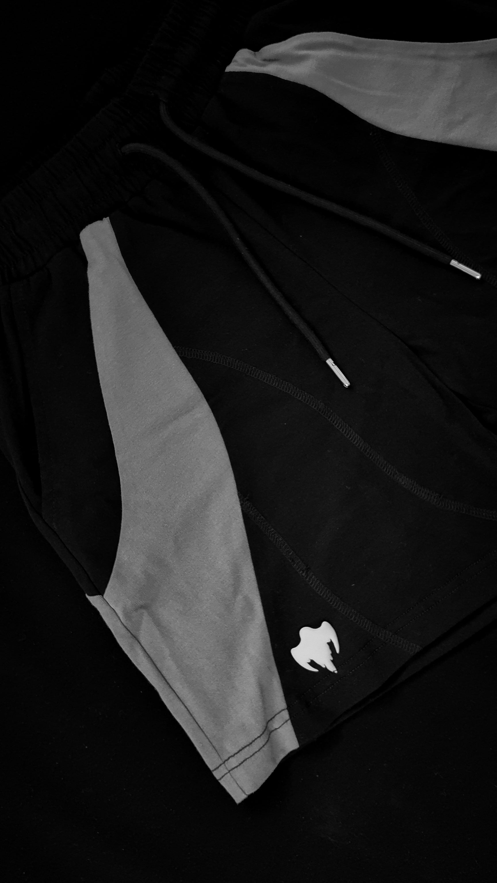 STEALTH PHANTOM SET (T-SHIRT + SHORTS)