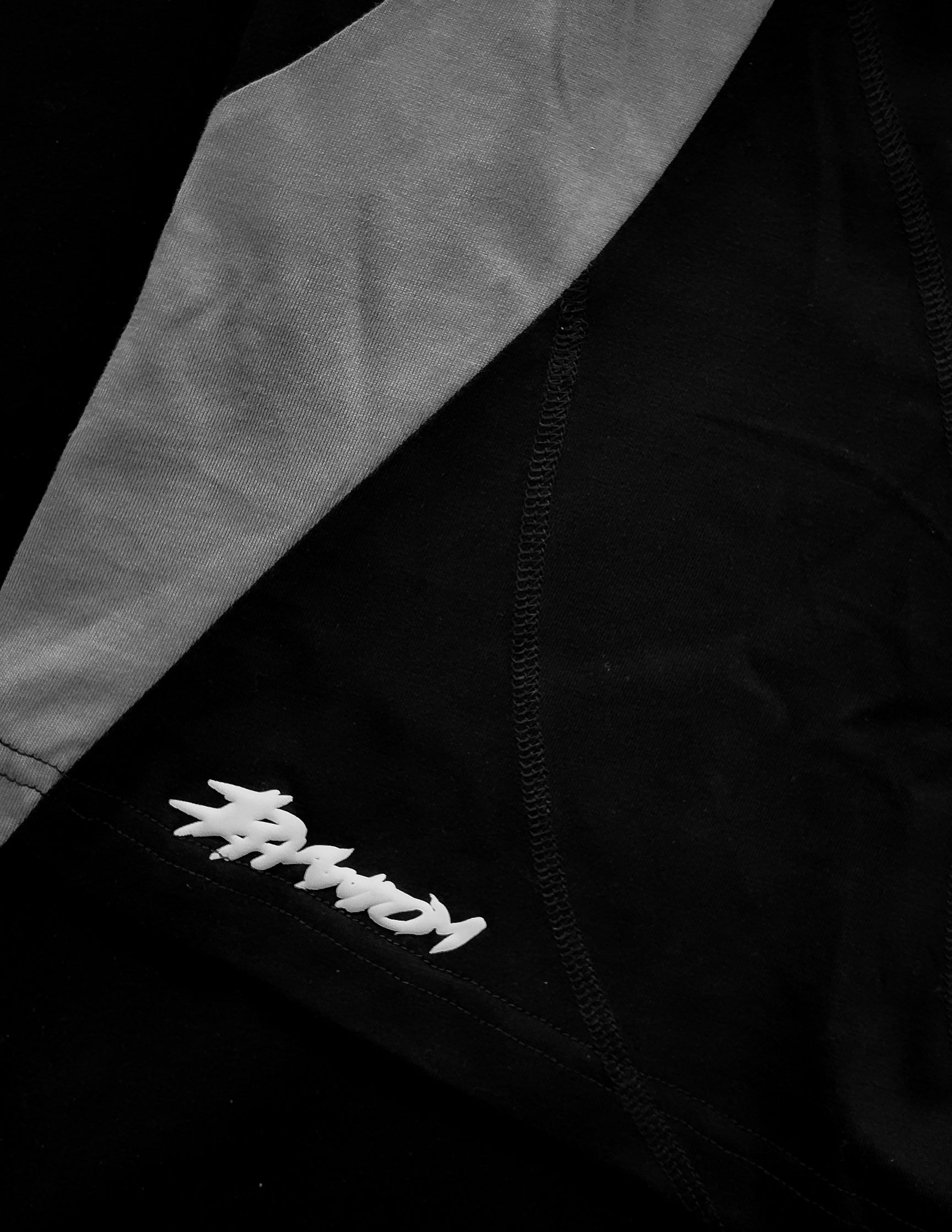 SHORTS STEALTH