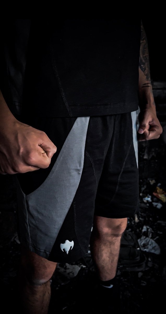 STEALTH SET (T-SHIRT + SHORTS)